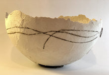 Load image into Gallery viewer, &#39;Paper String&#39; Bowl
